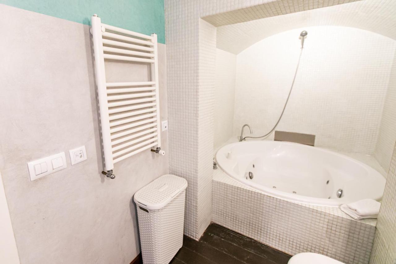 Apartamento 3 Dormitorios En Calle San Vicente. Seville Exterior photo
