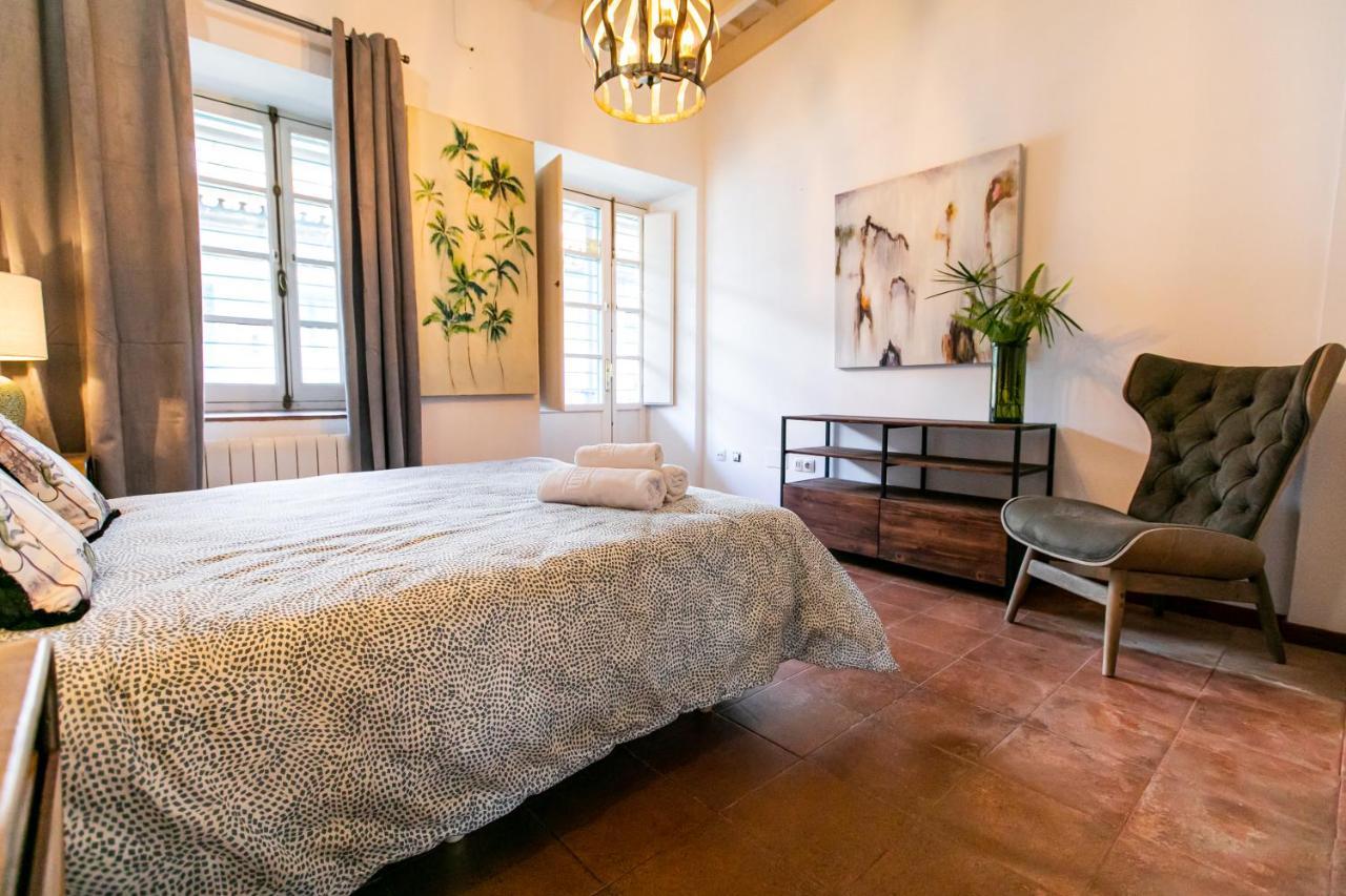 Apartamento 3 Dormitorios En Calle San Vicente. Seville Exterior photo